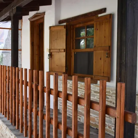 House Mikros Prinos