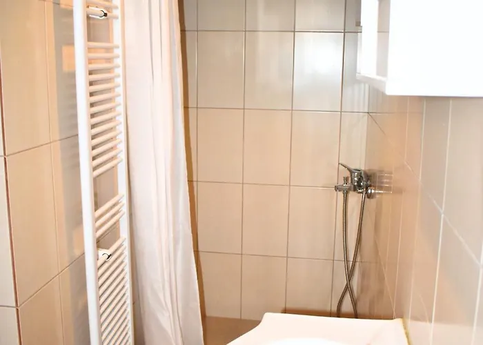 House Nyaraló Mikrósz Prínosz