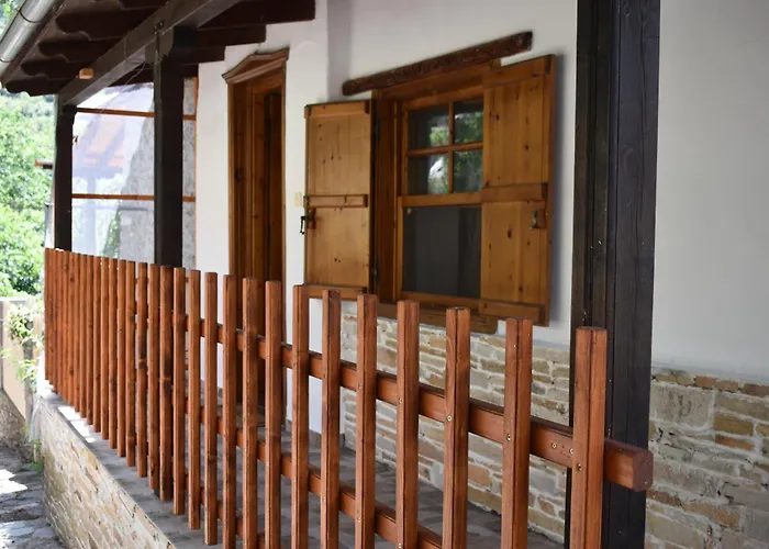 House Mikrósz Prínosz