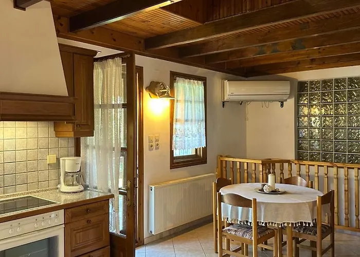 Nyaraló House