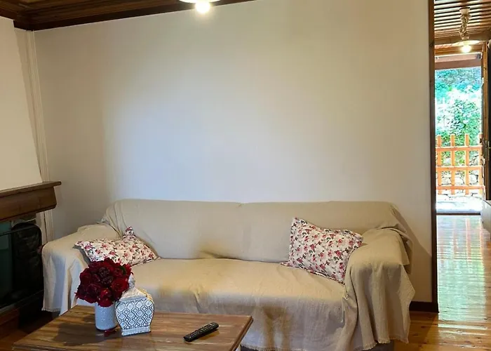 House Nyaraló *